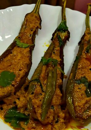 বেগুন বাসন্তী(begun basonti recipe in Bengali) রেসিপির প্রধান ছবি