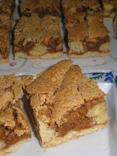 Süllyesztett rácsos dióhabos pite recept fotója