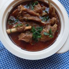 A picture of Mutton curry (mom style).