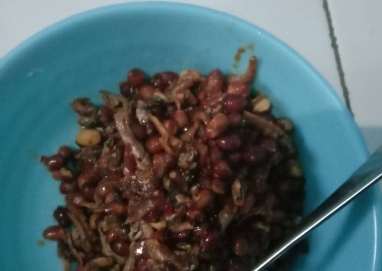Sambal ikan teri & kacang tanah simpel