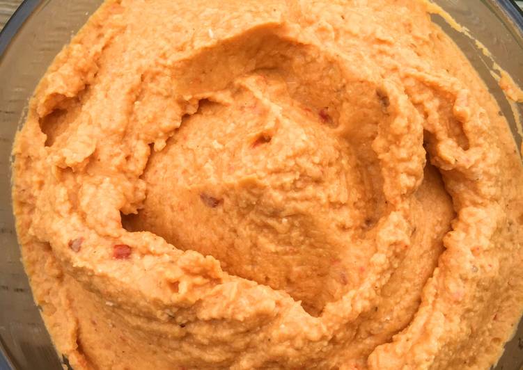 Michael's Roasted Red Pepper Hummus with a Kick