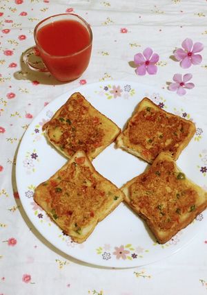 A picture of Sooji Bread Toast.