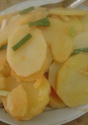 Hình của món Khoai tây xào cà chua.