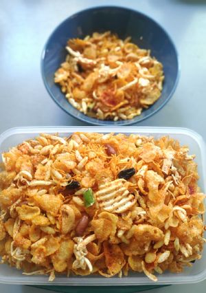 A picture of Corn Mixture😋 (Chivda).