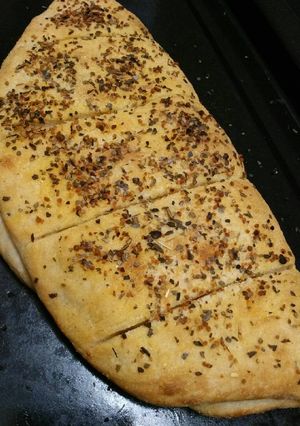 A picture of Garlic Bread.