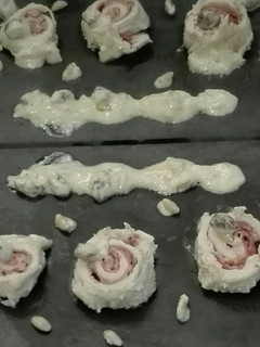 Una foto de Popietas de pollo con salsa de cava