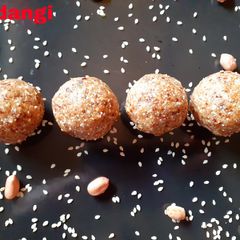 A picture of Sesame Peanuts Ladoos (Sugarfree).