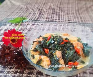 Resep Terbaik Gulai udang dan daun singkong Enak Sederhana