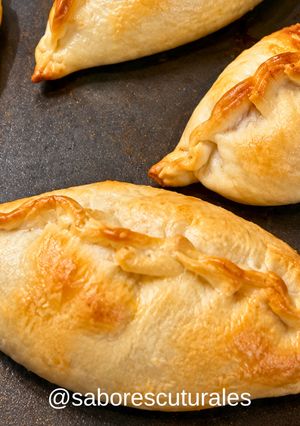 Una foto de 🥟 Empanadas Greco-Árabes 🍆 🇬🇷🇱🇧🇸🇾🇯🇴🇵🇸