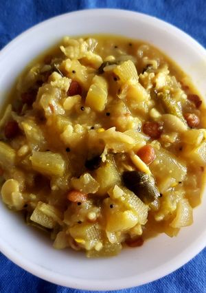 A picture of Sorakka/ Lauki/ Bottlegourd kootu.