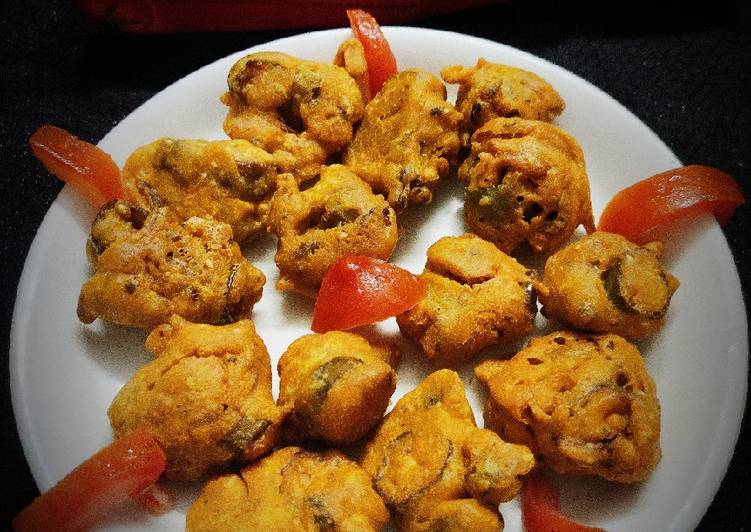 Steps to Prepare Speedy Onion Chilli Pakoda