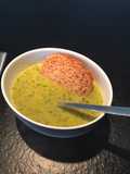 Kokos-Erbsen-Suppe