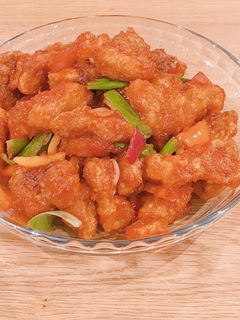 A picture of Sweet and Sour Pork.