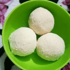 Maida laddu A picture of Maida laddu.