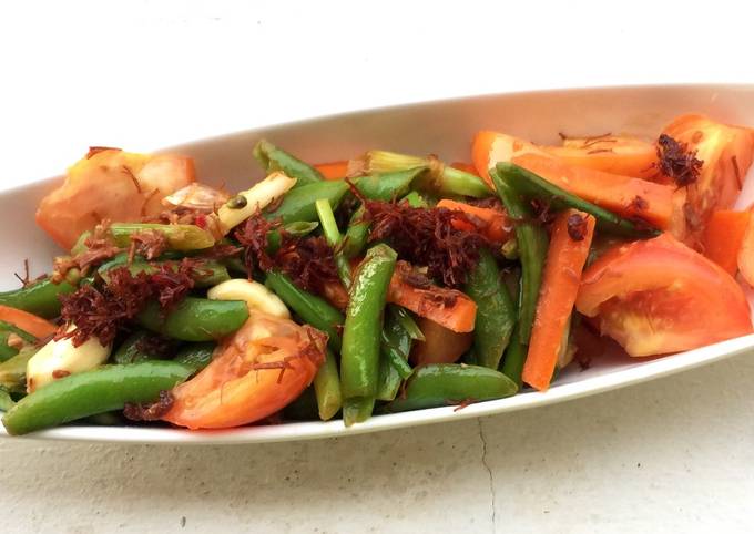 Sugar Snap Pea And Carrot With Broccoli