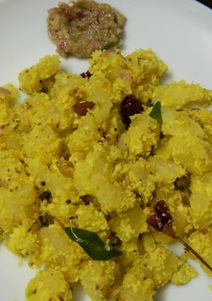 A picture of Tapioca (kappa) cooked with grated coconut.