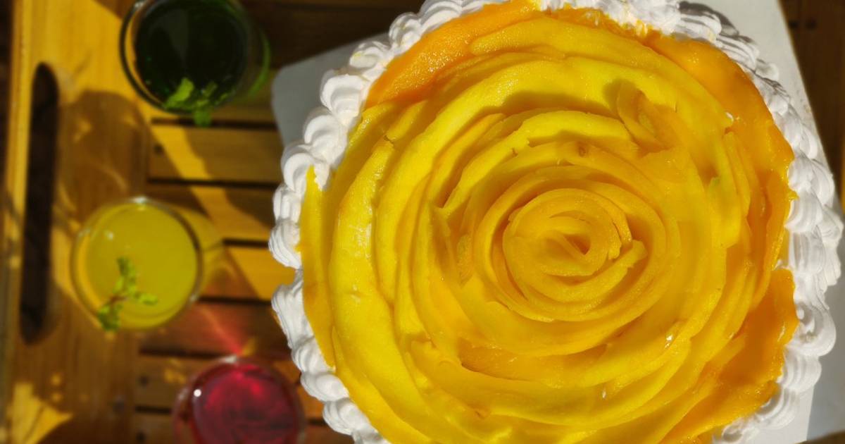 Mango Rose Cake | bakehoney.com