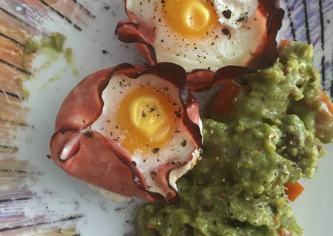 Egg Ham baked cups with Guacamole