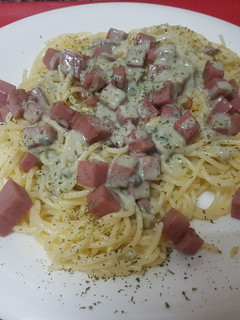 Una foto de Pasta al roquefort