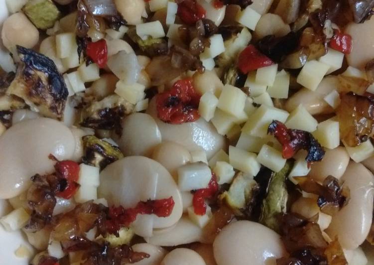 Garbanzos y pallares en ensalada con zucchini asados