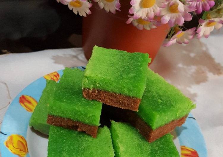 Brownies kukus coklat pandan