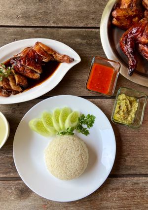 Foto resep Nasi Hainan dengan Ayam Panggang (Hainan Chicken Rice with Roasted Chicken)