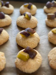 Foto di Biscotti vegani con prugne dei frati