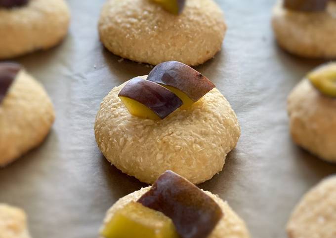 Biscotti vegani con prugne dei frati