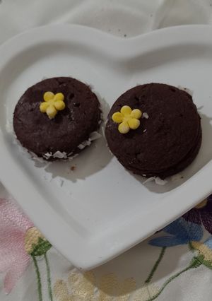 Una foto de Alfajores veganos de harinas de quinoa y arroz /relleno de choco porotos😋