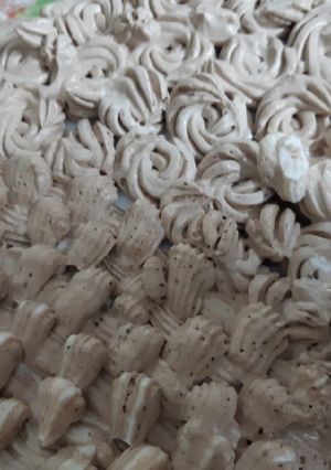 A picture of Flower basket sponge cake.