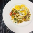Udon noodles con vegetales y atún!