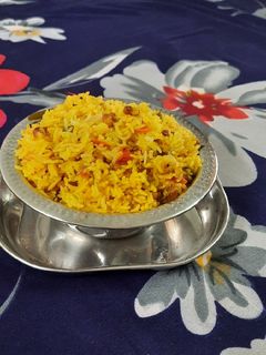 முளைகட்டிய பயறு சாதம் செய்முறை முக்கிய புகைப்படம்