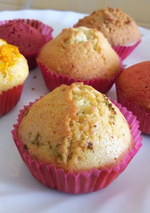 A picture of Pure's Crazy Cupcakes#SpecialEasterContest.
