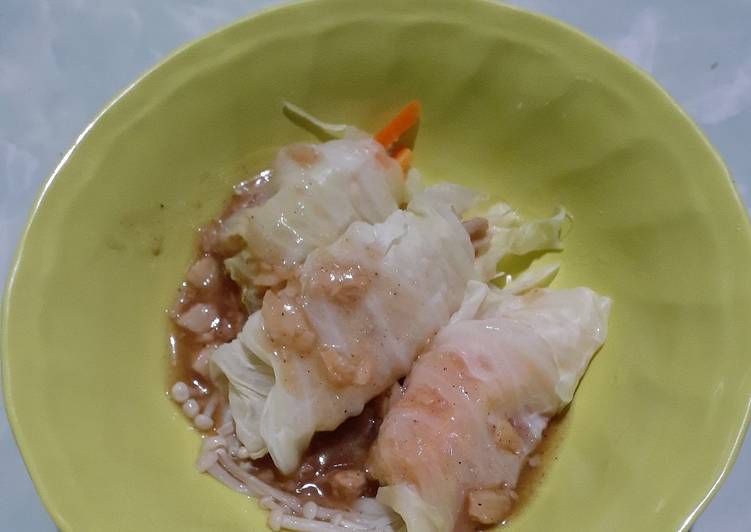 Enoki roll with oyster sauce