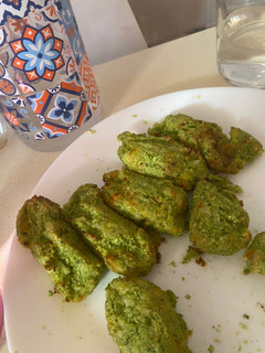 Una foto de Croquetas de brócoli sin bechamel en freidora de aire