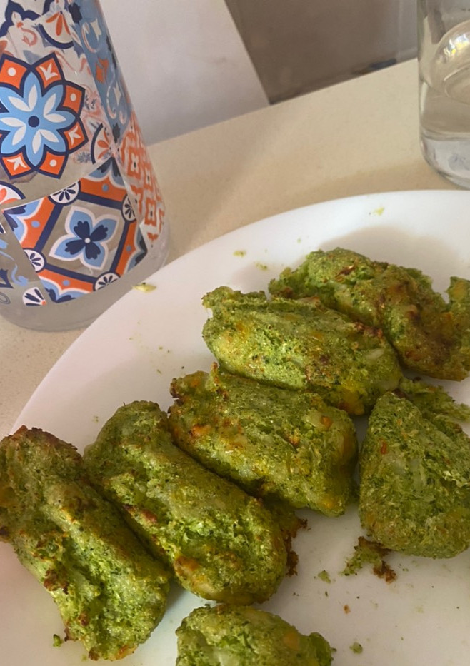 Una foto de Croquetas de brócoli sin bechamel en freidora de aire