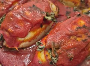 Une photo de Encornets Farcis au Boeuf et Sauce Tomate