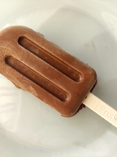 Una foto de Polos de chocolate cremosos 🍫