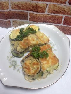 Una foto de Calabacín y Berenjenas gratinadas al Horno!!