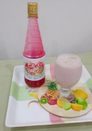 A picture of CREAMY LASSI WITH ROOH AFZA.