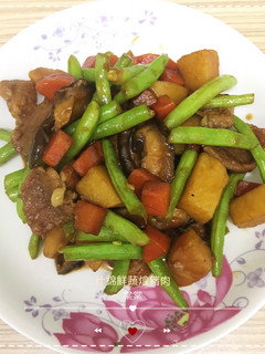 什錦鮮蔬燴豬肉 的食譜成品照片