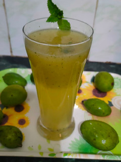आम का पन्ना(aam ka panna recipe in hindi) रेसिपी मुख्य फोटो