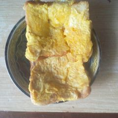 A picture of Egg sandwiched milk bread.