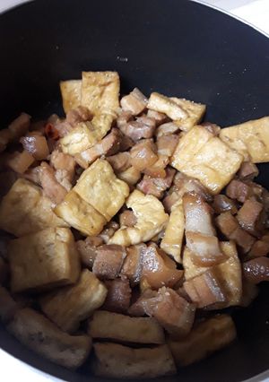Hình của món Thịt ba rọi kho đậu hũ.