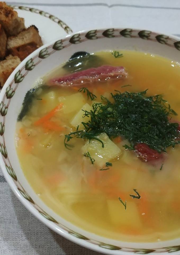 Сочевичний суп з копченими реберцями