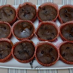 A picture of Plain Chocolate Cupcakes 🧁.