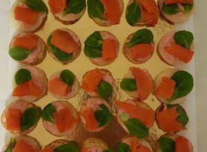 Una foto de Aperitivos de Salmón