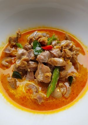 รูปของ ผัดเผ็ดเครื่องในไก่ สูตรคีโต