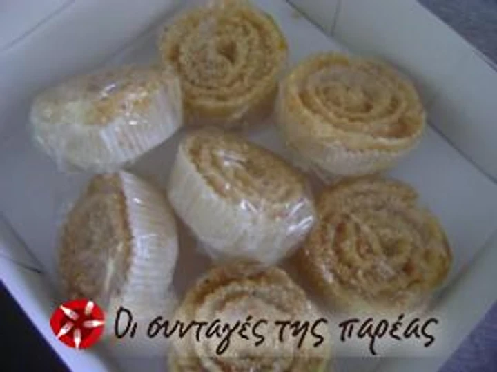 Easy Steps to Prepare Recipes Cretan kserotigana (fried pastry strips) for weddings the Can Spoil the Tongue Delicious.
