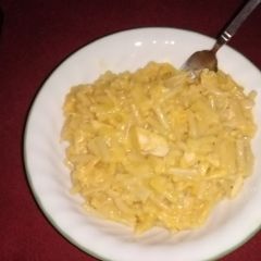 Cheesy chicken Mac in A picture of Cheesy chicken Mac in.